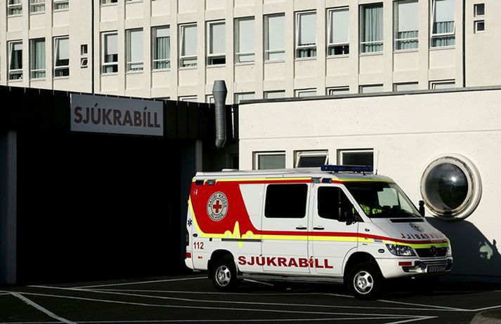 Konan var flutt á bráðamóttöku. Mynd/ Stefán.