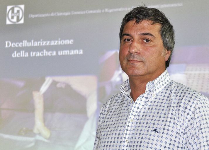 Paolo Macchiarini á blaðamannafundi um meinta vel heppnaða barkaígræðslu árið 2010.