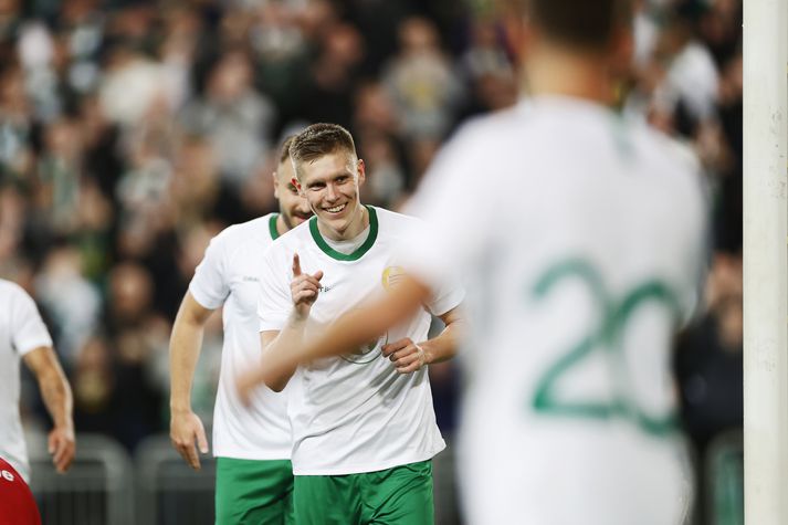 Aron Jóhannsson fagnar marki fyrir Hammarby.