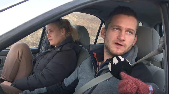 Jón Pálmar og Helga voru í bílaröðinni við Grindavík í annað sinn í dag. 