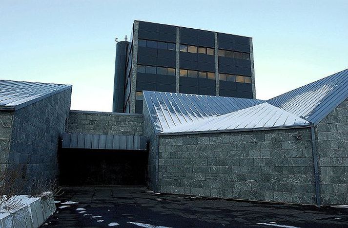 Talið er að tap hans verði á bilinu tvö til þrjú hundruð milljarðar króna.