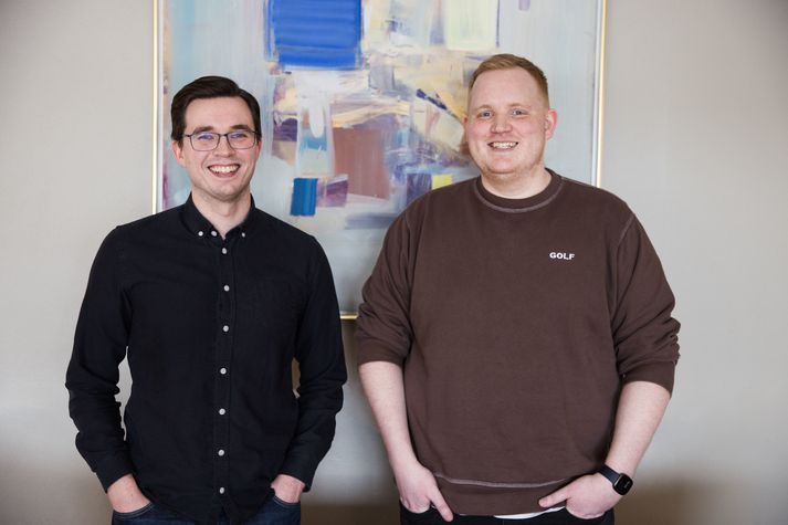 Kassakerfið Xpress er þróað af Svar í samvinnu við Uniconta á Íslandi. Kerfið er mjög sveigjanlegt og hentar því vel fyrir fjölbreyttan rekstur að sögn Ívars Kristins Hallssonar og Grétars Arnar Hjartassonar, hugbúnaðarsérfræðinga hjá Svar. Mynd/Elín Björg / elinbjorg.com.
