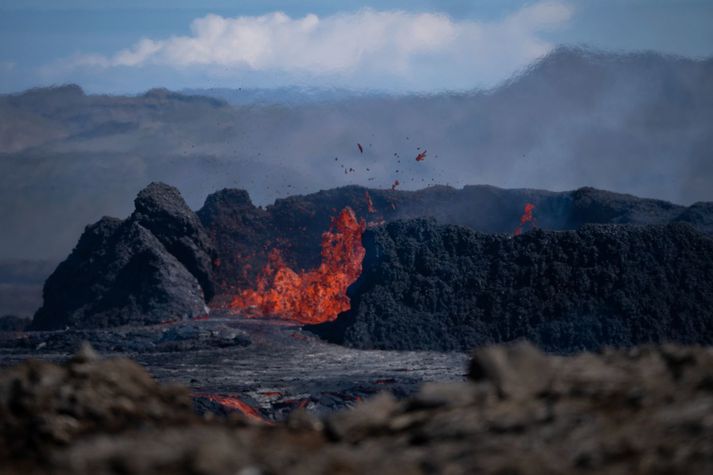 Nokkur gosmóða er nú Suðvestanlands og á Suðurlandi.