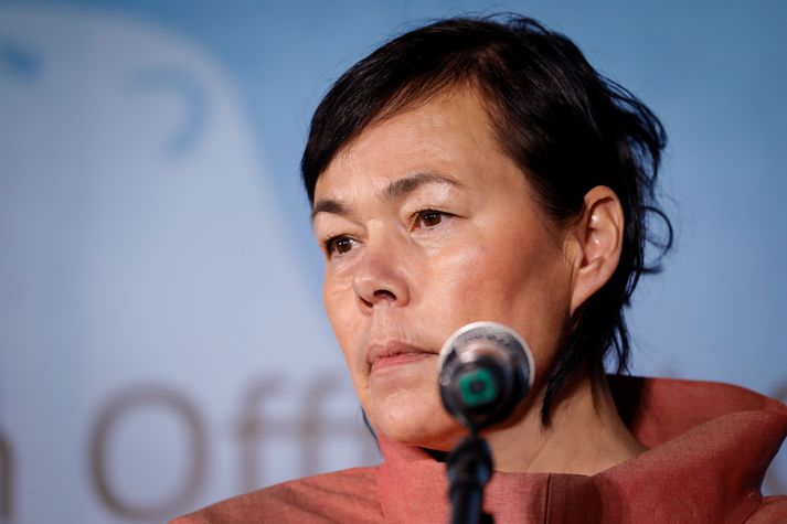 Vivian Motzfeldt, utanríkisráðherra Grænlands, tekur við formennsku í Norðurskautsráðinu í dag. 