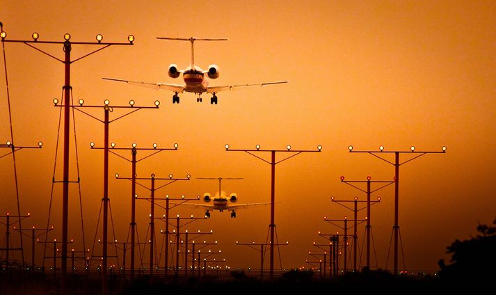 LAX-flugvöllurinn er alþjóðaflugvöllurinn í Los Angeles.