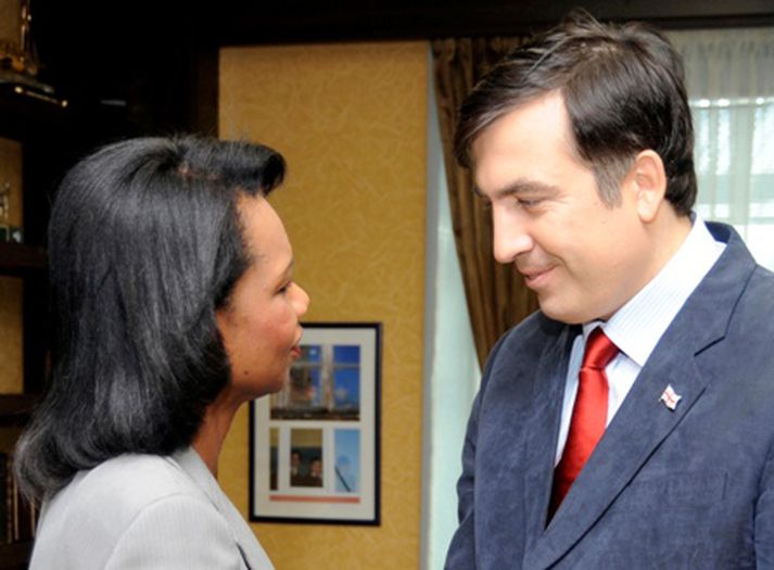 Mikheil Saakashvili forseti Georgíu og Condaleezza Rice utanríkisráðherra Bandaríjanna.