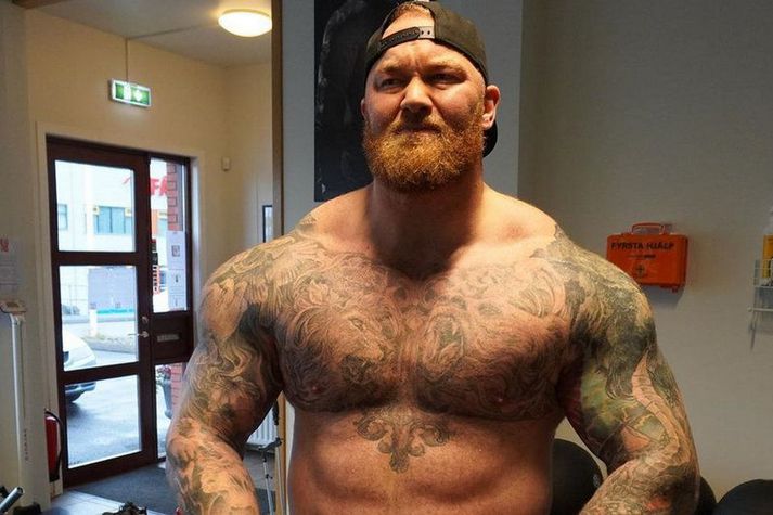 Hafþór Júlíus Björnsson er búinn að skera sig vel niður eins og sést á þessari mynd af Instagram síðu hans.