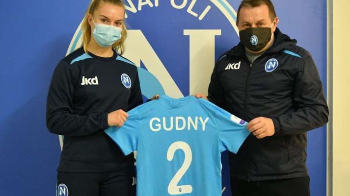 „Gudny“ er komin með nýjan þjálfara hjá Napoli eftir að hafa leikið aðeins einn leik með liðinu.