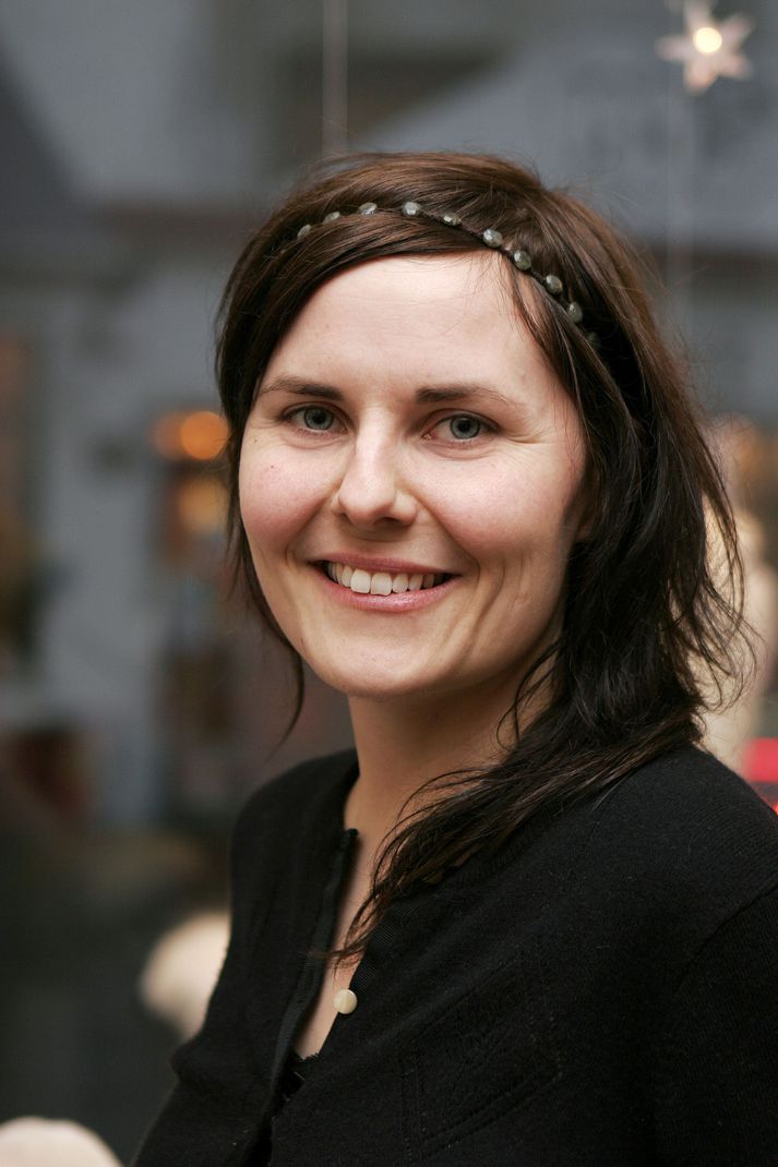 Tinna teiknar alla jólasveinana með vinstri hendi, þó að hún sé rétthent. 