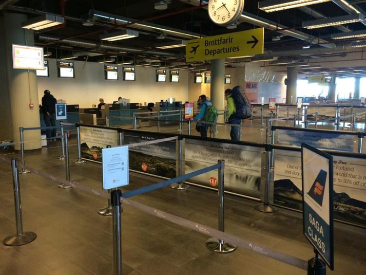 Rólegt var um að litast á Keflavíkurflugvelli í morgun eftir að verkfall íslenskra atvinnuflugmanna hófst.