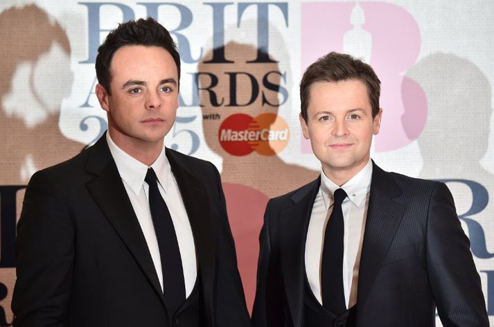 McPartlin klessti á tvo bíla og síðar kom í ljós að hann reyndist hafa verið undir áhrifum áfengis.