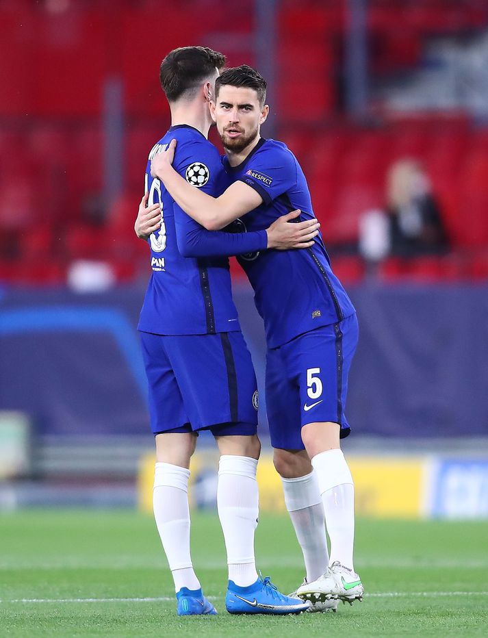 Samherjarnir hjá Chelsea, Jorginho og Mason Mount.