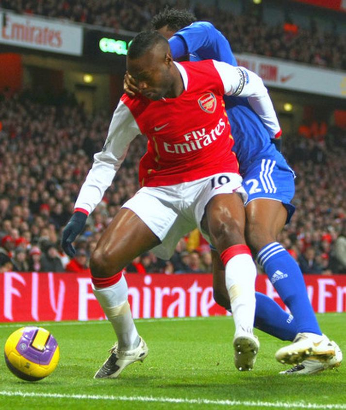 William Gallas í leik gegn Chelsea, sínu gamla félagi.