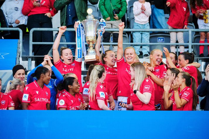 Valskonur unnu Mjólkurbikarinn á síðasta tímabili. Í úrslitaleiknum sigruðu þær Blika, 2-1.