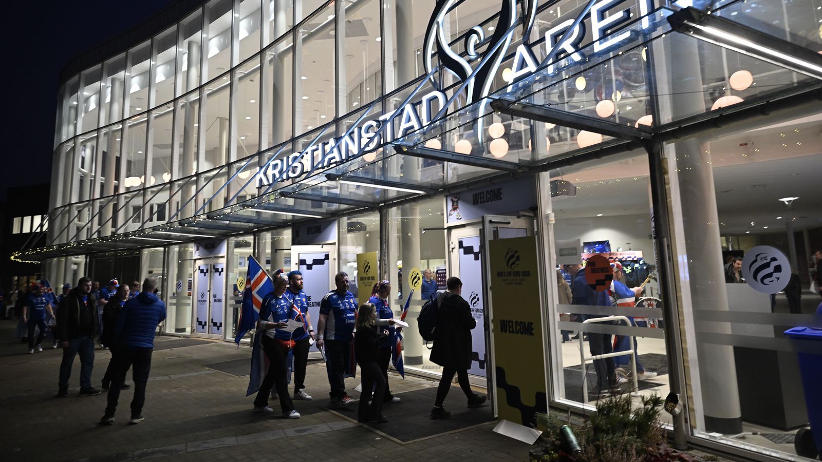 Þrír fullir Ís­lendingar lausir úr haldi