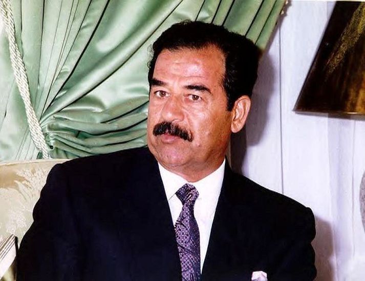 Græddi á Tá og Fingri. Saddam Hussein átti einungis í viðskiptum við þau dönsku fyrirtæki sem greiddu honum ríflega þóknun fyrir.