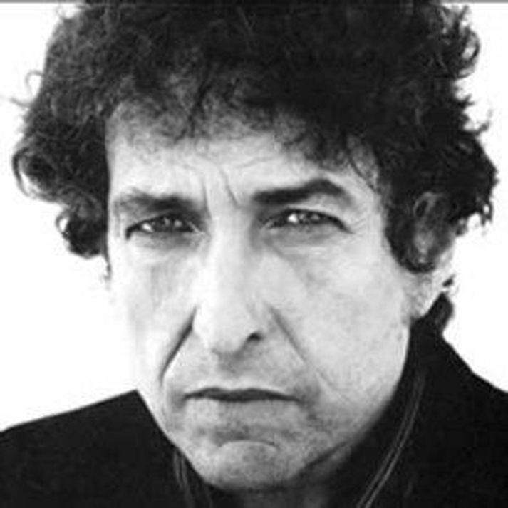 Dylan hefur áður verið orðaður við bókmenntaverðlaun Nóbels.