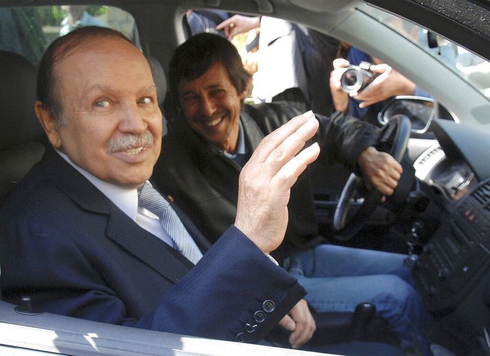 Bræðurnir Abdelaziz og Saïd Bouteflika árið 2009