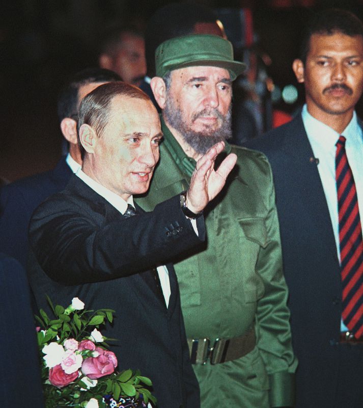 Vladimir Pútín og Fidel Castro var vel til vina.