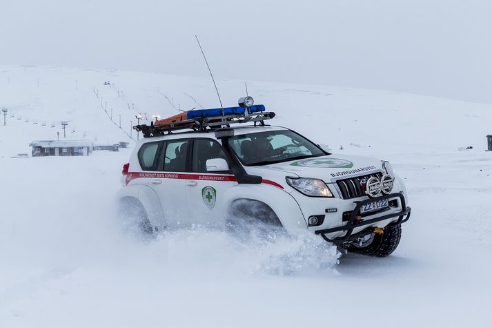 Um 80 manns voru við leit þegar mennirnir fundust.