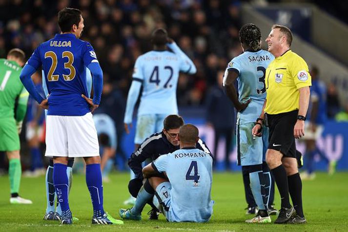 Kompany meiddist aftan í læri gegn Leicester í gær.