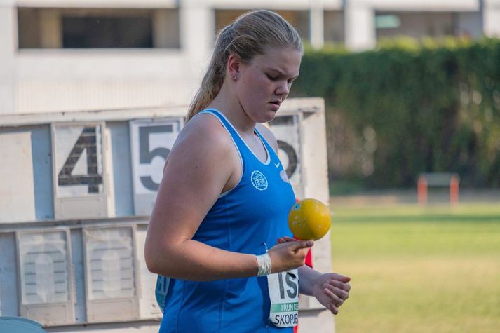 Erna Sóley Gunnarsdóttir er ungur og upprennandi kúluvarpari. 