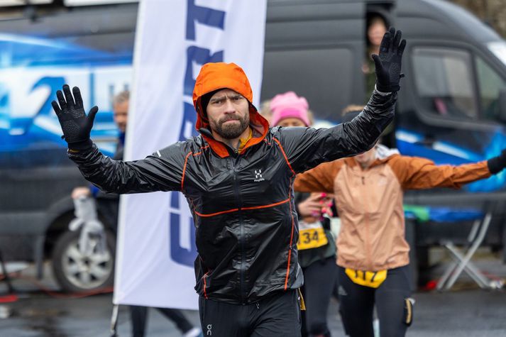 Andri Guðmundsson hljóp tæpa 350 kílómetra áður en hann ákvað að láta staðar numið.