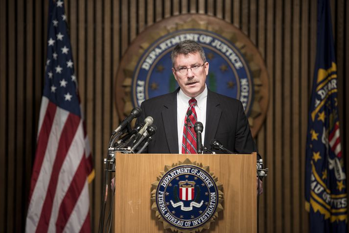 Ronald Hosko, yfirmaður í FBI, skýrir frá aðgerðunum.