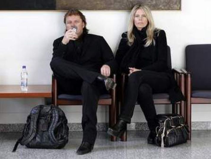Jón Ásgeir og Ingibjörg vilja sem minnst gefa upp um hvaða eignir þeirra hafa skipt um hendur síðustu misseri.