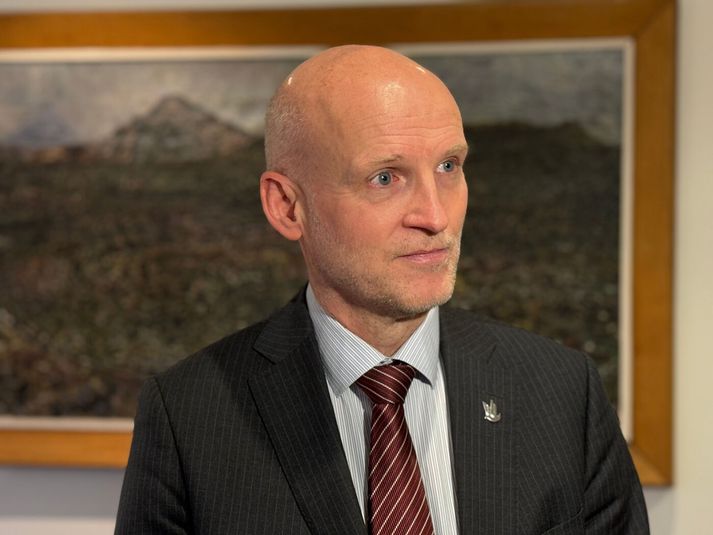 Eyjólfur Ármannsson samgöngumálaráðherra vill ekkert fullyrða um hvort tilboði Icelandair verði tekið.