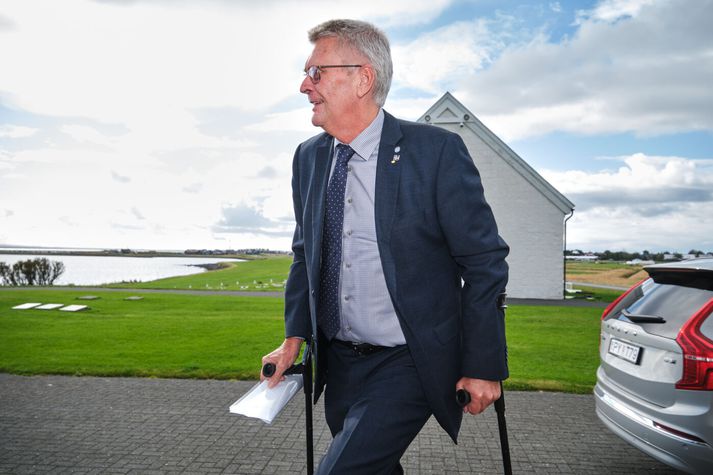 Guðmundur Ingi Kristinsson, varaformaður Flokks fólksisn, hefði óskað að taka við sem ráðherra við jákvæðara tilefni en afsögn Ásthildar Lóu í mars. Nú segir hann sjálfur af sér vegna veikinda.