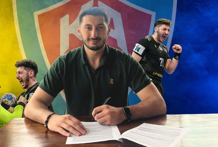 Giorgi Dikhaminjia skrifaði undir hjá KA í dag