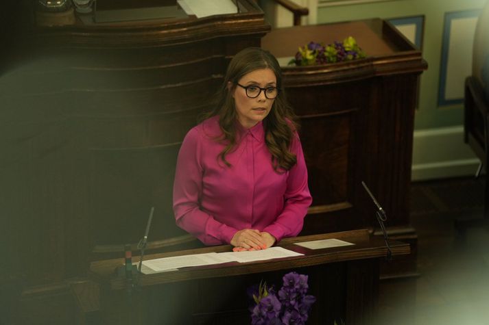 Katrín sagði mikilvægt að finna lausnir í sameiningu og málamiðla í stefnuræðu sinni þetta árið. 