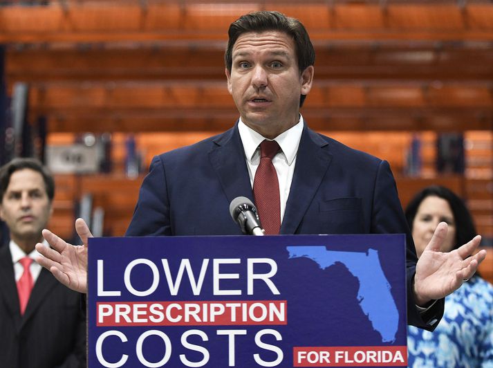 Ron DeSantis samþykkti umdeild lög í fyrradag.