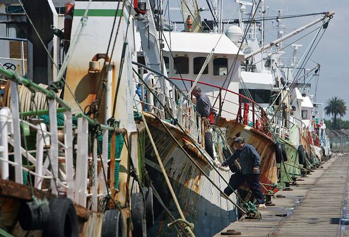 Skip við bryggju í Portúgal. nordicphotos/AFP