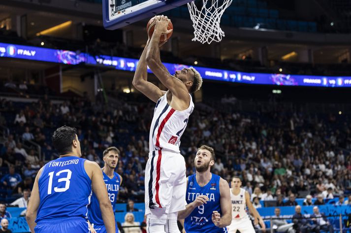 Rudy Gobert, leikmaður Frakklands, var með tvöfalda tvennu í leiknum gegn Ítölum. Gobert skoraði 19 stig og tók 14 fráköst.