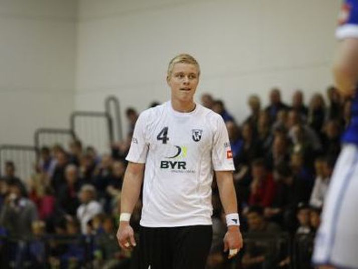 Aron Pálmarsson leikmaður FH hefur verið valinn í landsliðið í fyrsta skipti.