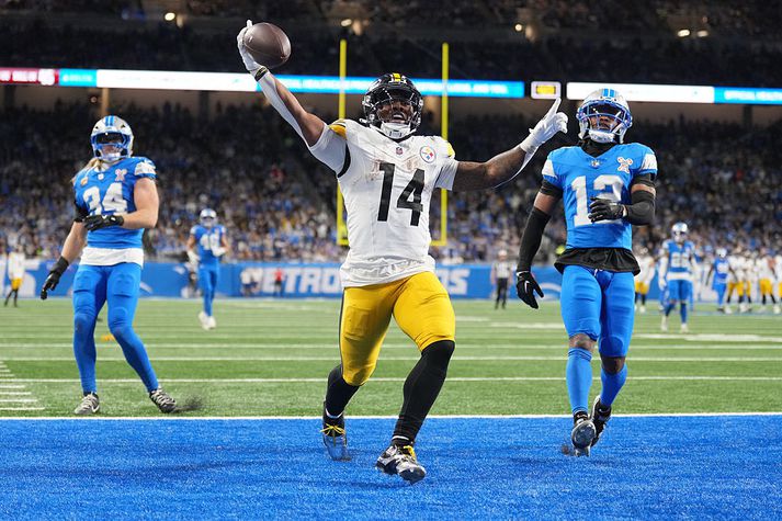 Kenneth Gainwell endaði á að skora snertimark eftir ótrúlegt grip sitt.