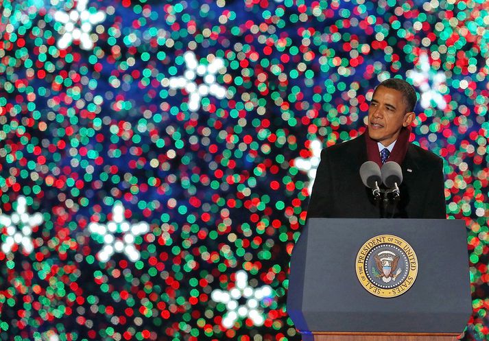 Barack Obama, ansi jólalegur, við tendrun jólaljósa í Washington árið 2012.
