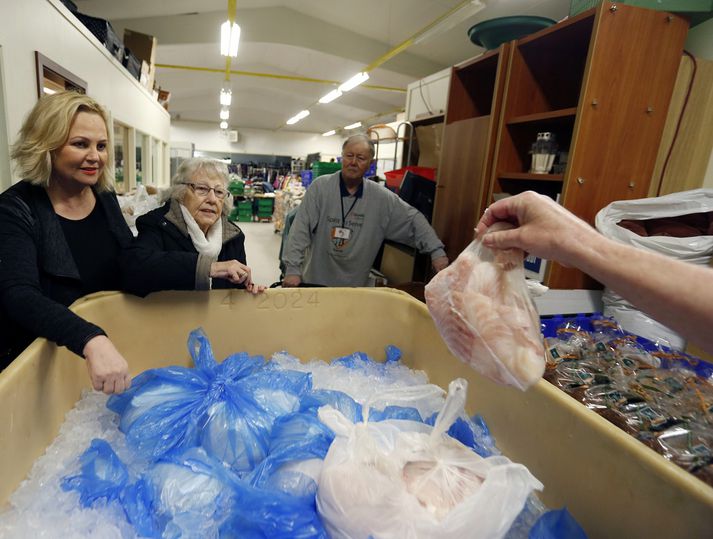 Keypt voru um 300 kíló af löngu sem pökkuð var í kílóa og hálfskílóa pokum.
