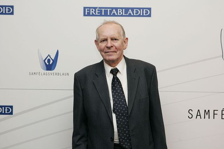 Ókeypis kraftaverkalyf Ævar Guðmundsson segir læknastéttina hafa lítinn skilning á starfi sínu.