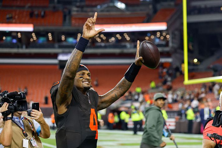  Deshaun Watson fagnar þriðja sigrinum í röð í nótt.