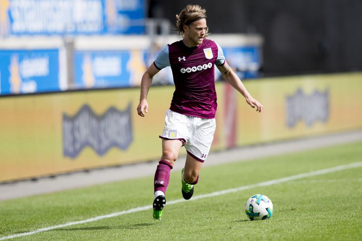 Birkir Bjarnason í leik með Aston Villa á undirbúningstímabilinu.