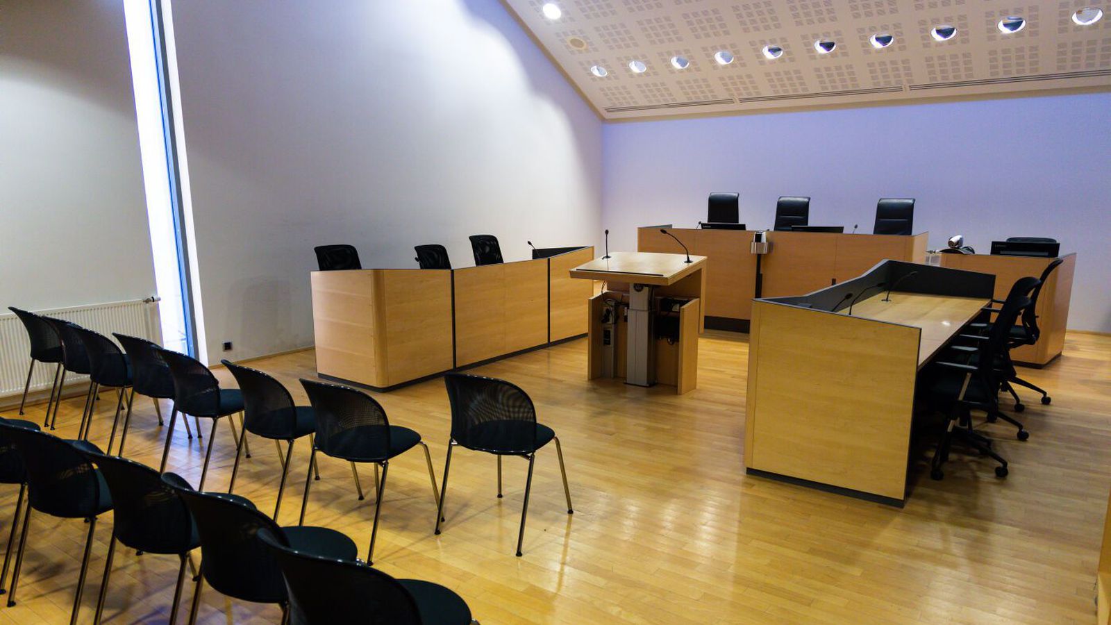 Aðal­með­ferð hafin í máli Helga Bjarts