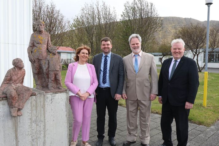 Regína Ásvaldsdóttir, bæjarstjóri í Mosfellsbæ; Ásmundur Einar Daðason, mennta- og barnamálaráðherra; Björn Sævar Einarsson, stjórnarformaður Skálatúns og formaður IOGT á Íslandi og Sigurður Ingi Jóhannsson, innviðaráðherra