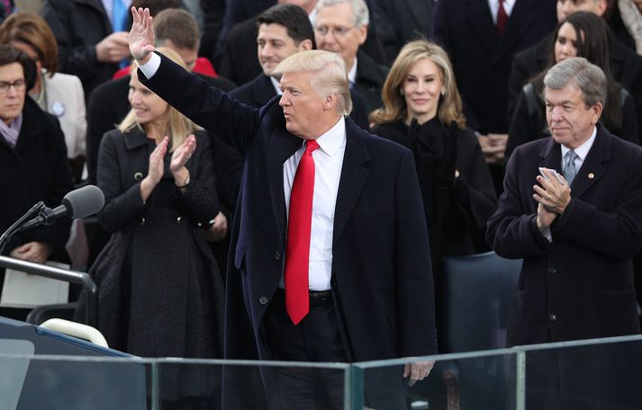 Trump sagði að í dag myndi valdið færast í hendur fólksins.