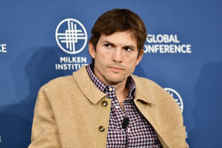 Ashton Kutcher og eiginkona hans hafa sætt harðri gagnrýni vegna meðmælabréfs sem þau skrifuðu um leikarann Danny Masterson.