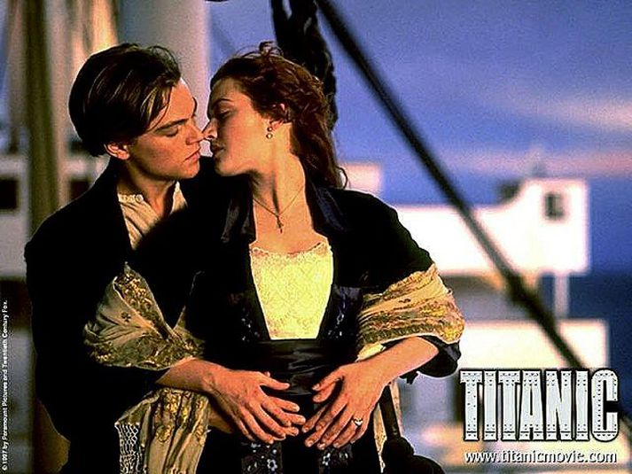 Kate Winslet og Leonardo DiCaprio leiða saman hesta sína á ný en þau léku síðast saman í myndinni Titanic árið 1997.