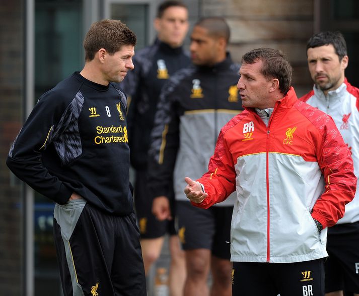 Rodgers fer yfir málin með Gerrard fyrirliða