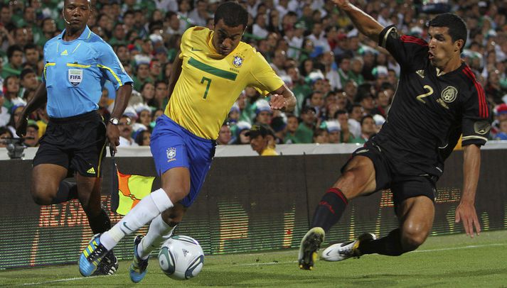 Lucas Moura.